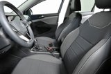 Certified 2024 Volkswagen Taos SE image 4