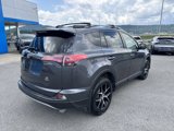 Used 2018 Toyota RAV4 SE image 4