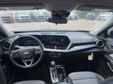 Used 2024 Chevrolet Trax LT w/ Driver Confidence Package image 5