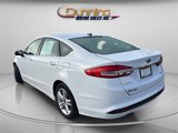 Used 2018 Ford Fusion SE image 2