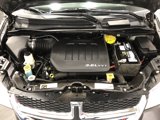 Used 2017 Dodge Grand Caravan SE image 6