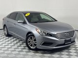 Used 2017 Hyundai Sonata SE image 2