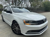 Used 2016 Volkswagen Jetta Sport image 2