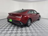 New 2025 Hyundai Elantra SE image 3