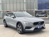 Certified 2025 Volvo V60 B5 Cross Country Plus w/ Protection Package Premier image 4