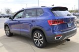 Certified 2022 Volkswagen Taos SE image 6