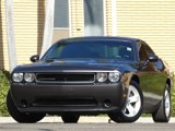 Used 2013 Dodge Challenger SXT image 2