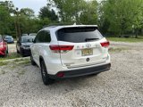 Used 2018 Toyota Highlander SE image 2