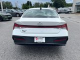 Used 2024 Hyundai Elantra SEL image 4