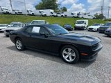 Used 2015 Dodge Challenger SXT image 2