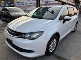 Used 2020 Chrysler Voyager LX image 3