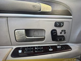 Used 2006 Lincoln Town Car Designer Series image 5