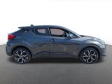Used 2022 Toyota C-HR XLE image 2