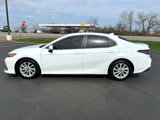 Used 2021 Toyota Camry LE image 3