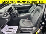 Used 2023 Toyota Camry SE image 3
