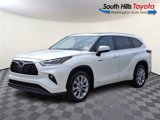 Used 2020 Toyota Highlander Limited image 3