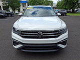 Used 2022 Volkswagen Tiguan SE w/ Panoramic Sunroof Package image 2