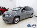 Used 2022 Chrysler Pacifica Touring-L image 5