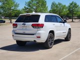 Used 2018 Jeep Grand Cherokee Altitude image 5