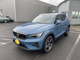 New 2025 Volvo XC40 B5 Core w/ Protection Package Premier image 3