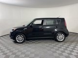 Used 2017 Kia Soul + image 2
