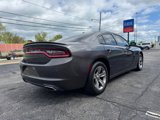Used 2015 Dodge Charger SE w/ Sport Appearance Group image 3