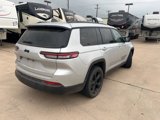 Used 2021 Jeep Grand Cherokee L Laredo image 3