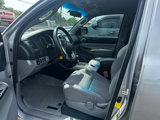 Used 2014 Toyota Tacoma 4x4 Double Cab image 4
