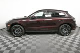 Certified 2024 Porsche Macan image 2