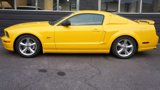 Used 2005 Ford Mustang GT Premium image 2