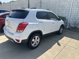 Used 2018 Chevrolet Trax LT w/ LT Convenience Package image 3