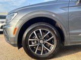 Used 2021 Volkswagen Tiguan SE image 5
