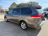 Used 2012 Toyota Sienna LE image 4