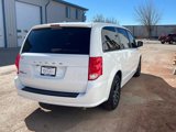 Used 2016 Dodge Grand Caravan SXT image 4