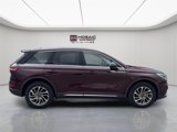 Used 2020 Lincoln Corsair AWD image 2