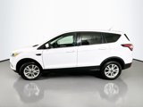 Used 2017 Ford Escape SE image 4