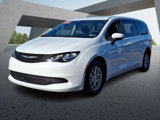 Used 2022 Chrysler Voyager LX image 3