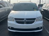 Used 2019 Dodge Grand Caravan SXT image 2