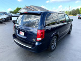 Used 2017 Dodge Grand Caravan SXT image 4