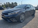 Used 2022 Kia Forte LXS image 2