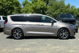 Used 2017 Chrysler Pacifica Limited w/ Advanced Safetytec Group image 3