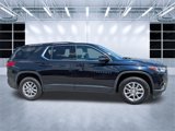 Used 2020 Chevrolet Traverse LT image 3