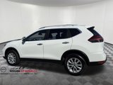 Used 2020 Nissan Rogue SV image 3