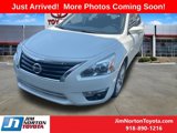 Used 2015 Nissan Altima 2.5 SV image 2