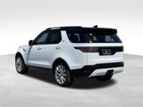 New 2024 Land Rover Discovery Dynamic SE image 3