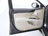 Used 2018 Toyota Camry LE image 4
