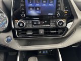 Certified 2022 Toyota Highlander XLE image 6