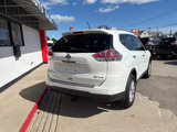 Used 2018 Nissan Rogue SV image 4
