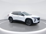 New 2025 Chevrolet Trax RS w/ Sunroof Package image 2