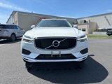 Used 2019 Volvo XC60 T6 Momentum w/ Multimedia Package image 2